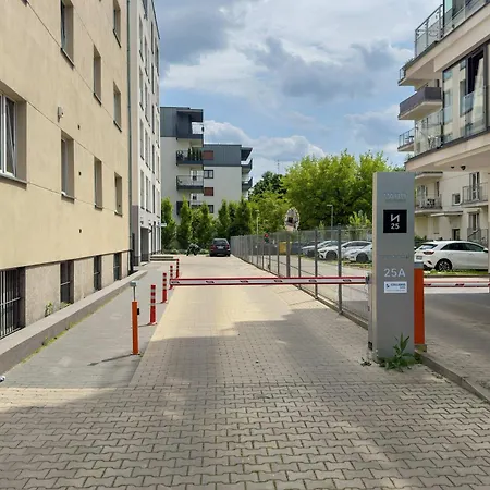 Appartement With Parking In Wilda Near Mtp By Renters *