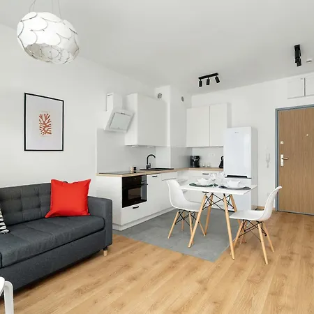 Appartement With Parking In Wilda Near Mtp By Renters