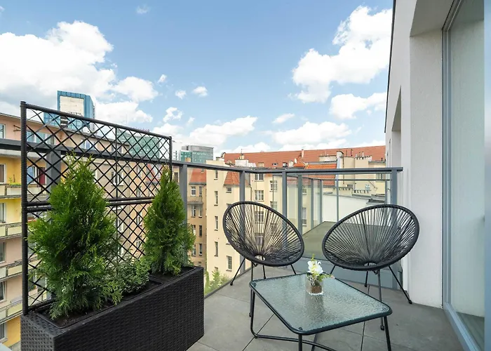 With Parking In Wilda Near Mtp By Renters Appartement Poznań