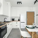 With Parking In Wilda Near Mtp By Renters