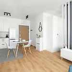With Parking In Wilda Near Mtp By Renters Apartament *