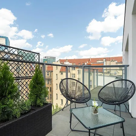 With Parking In Wilda Near Mtp By Renters شقة بوزنان