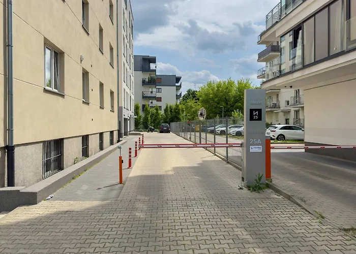 Apartment With Parking In Wilda Near Mtp By Renters *